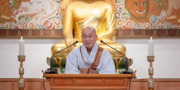 100 Days of Dharma: The Bodhisattva Path of Ven. Pomnyun Sunim