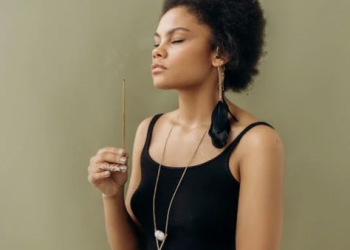 [Meditation Q&A] Why can’t I sense my breath coming in or out?